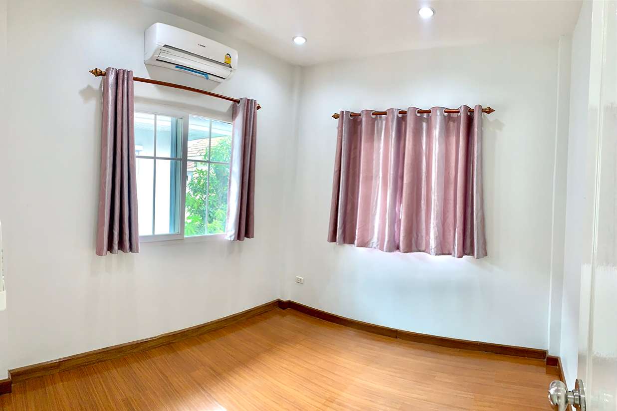 บ้านวิวทะเลสาบ เดอะ วิลล่า ท่าอิฐ ขายบ้าน วิวทะเลสาบ ติดรถไฟฟ้า Lake View House, The Villa Tha It House for sale,